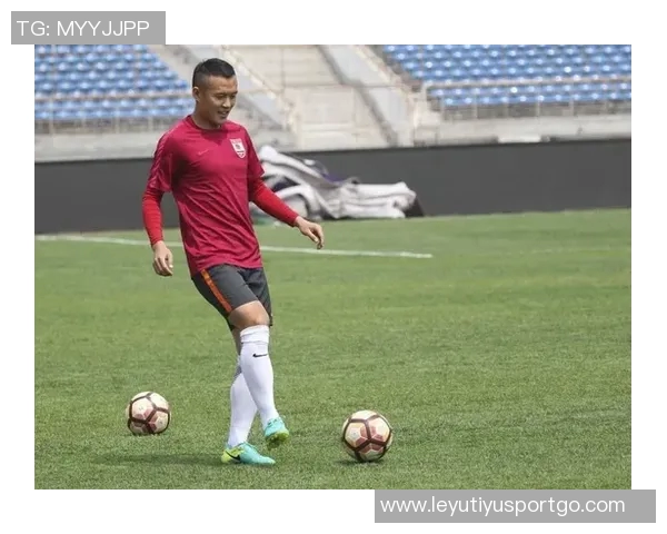 俄勒冈大学主帅谈林葳加盟晚训练不足球队仍需时间磨合提升表现