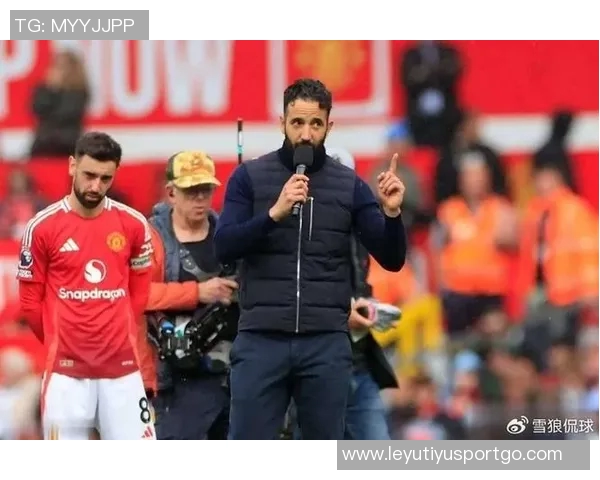 罗马诺透露B费仍是沙特明夏引援目标冬窗转会不太可能 罗马诺透露B费仍是沙特明夏引援目标冬窗转会不太可能