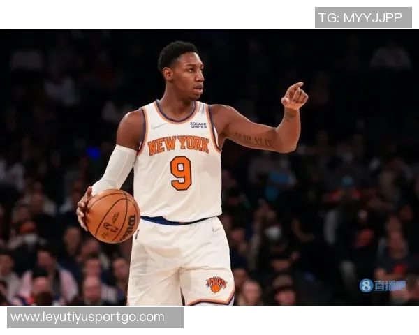 费尔斯表现抢眼15投9中斩获21分5篮板6助攻3抢断尽管有6次失误 费尔斯表现抢眼15投9中斩获21分5篮板6助攻3抢断尽管有6次失误